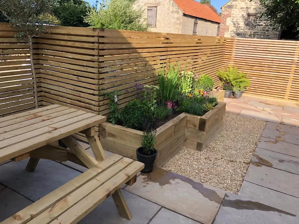 Holiday home Rinstone Lodge, Thornton-Le-Dale. Moors Cottage With Hot Tub Thornton Dale